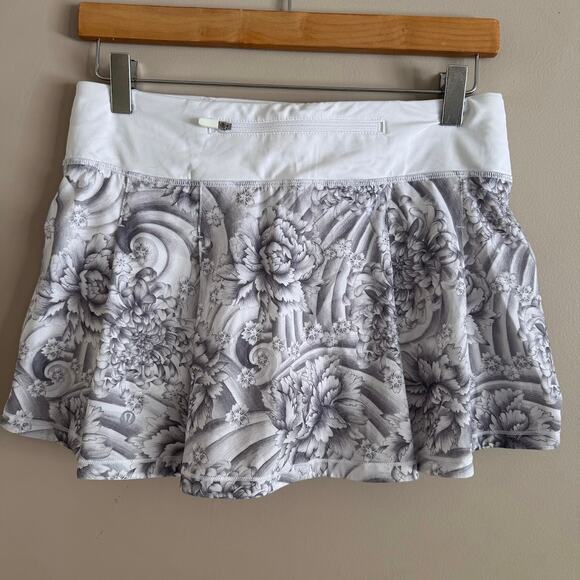 Lululemon Pace Rival White Floral Tennis Skirt Mini Twine Size 6 LW8869R